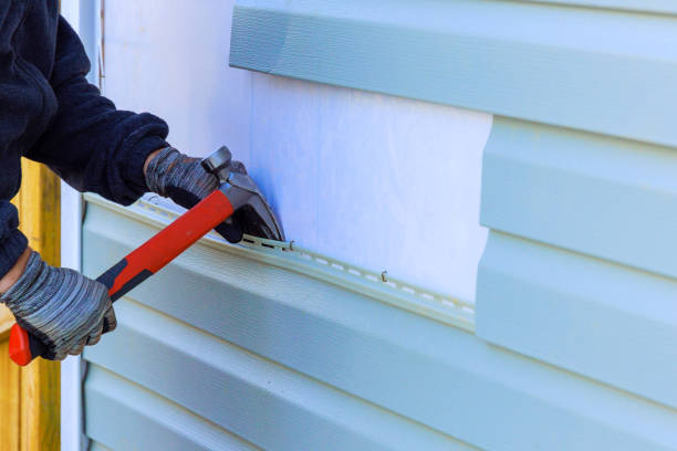 Best Residential Vinyl Siding Installation  in Saukville, WI